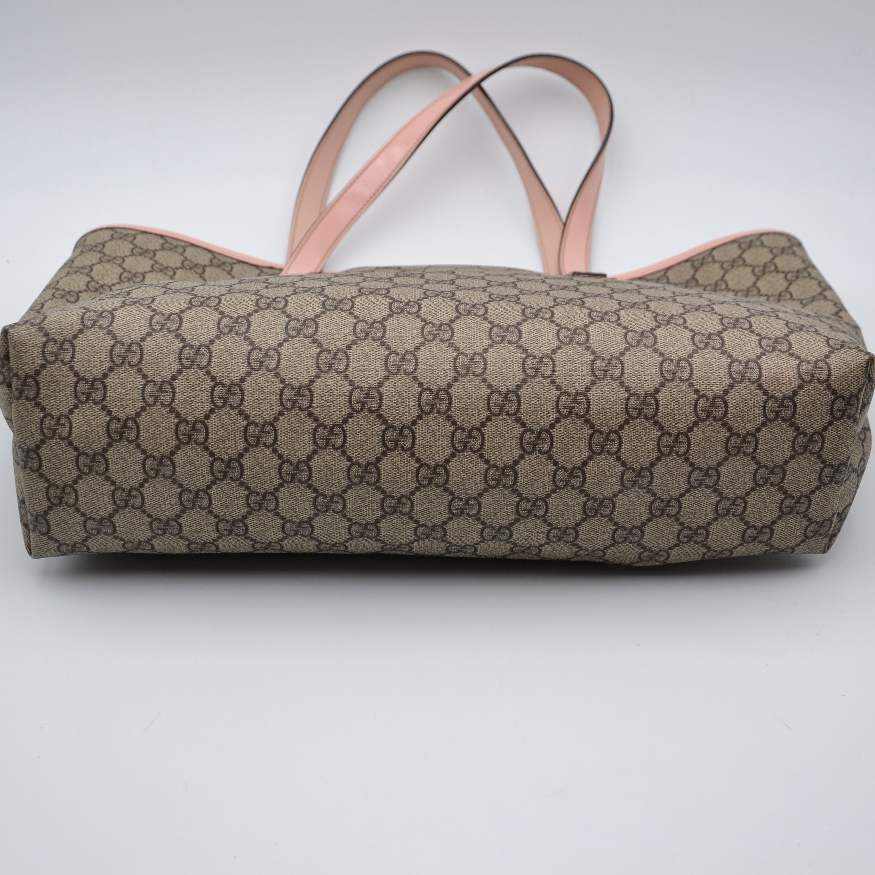 Gucci Gg Supreme Tote Zippé