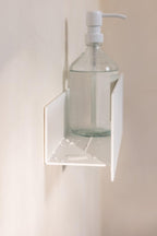 Duschablage SHEA mit Seifenspender in minimalistischer Gestaltung, perfekt für Dusche oder Bad