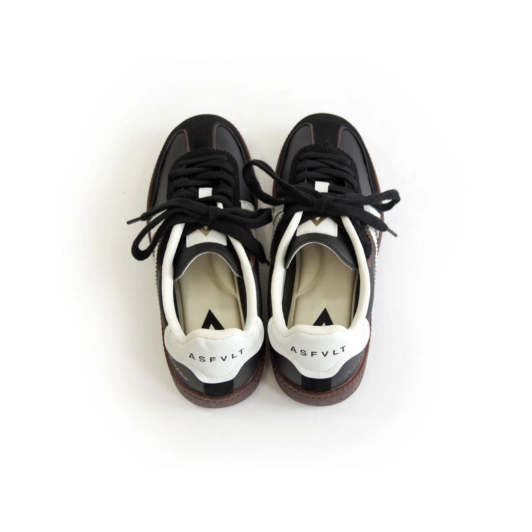 Sneakers Elite Classic - Black /White Dk Gum