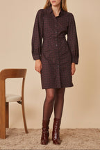 Robe Elna - April