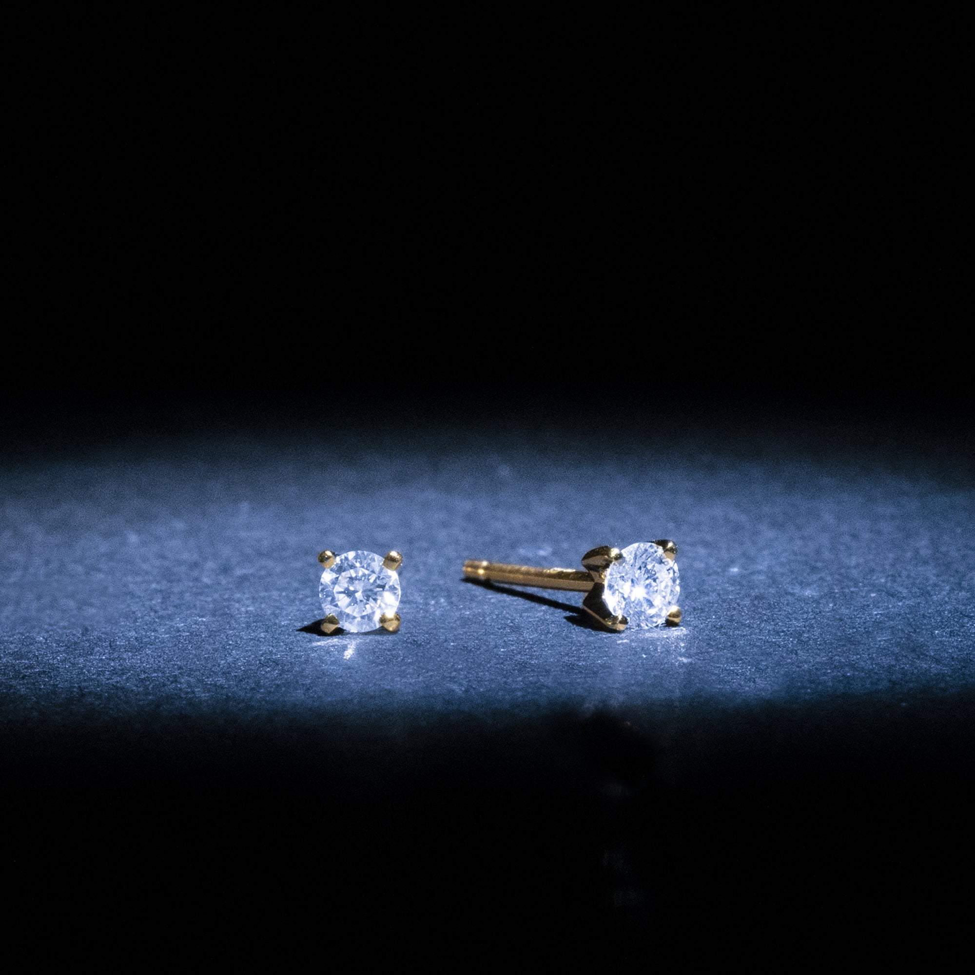 Boucles D'Oreilles "Single Diamond 0,20" Diamants 0,20/2 - Or Jaune 375/1000