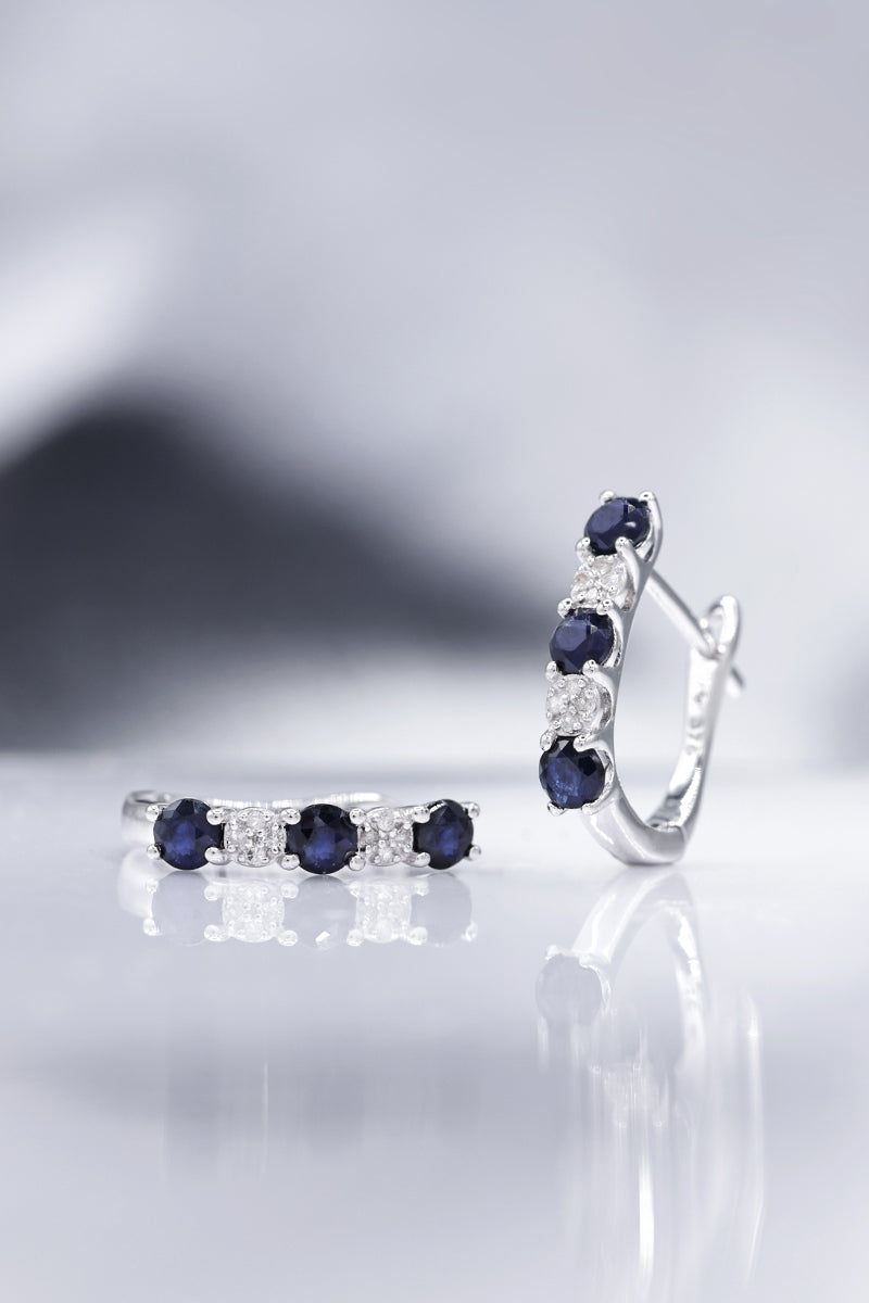 Boucles D'Oreilles "Port Royal" Diamants 0,05/16 & Saphirs 1,08/6