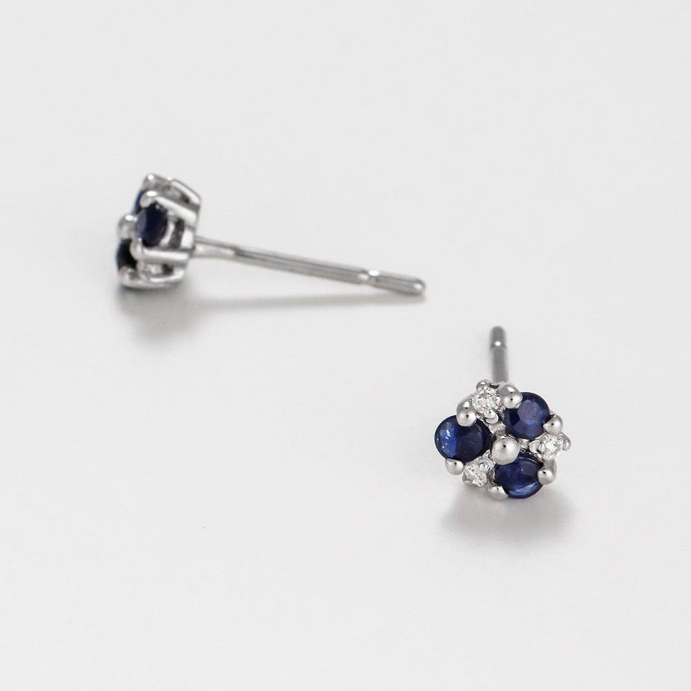 Boucles D'Oreilles "Three Little Sapphires" Diamants 0,03/6 Saphir0,33/6 - Or Blanc