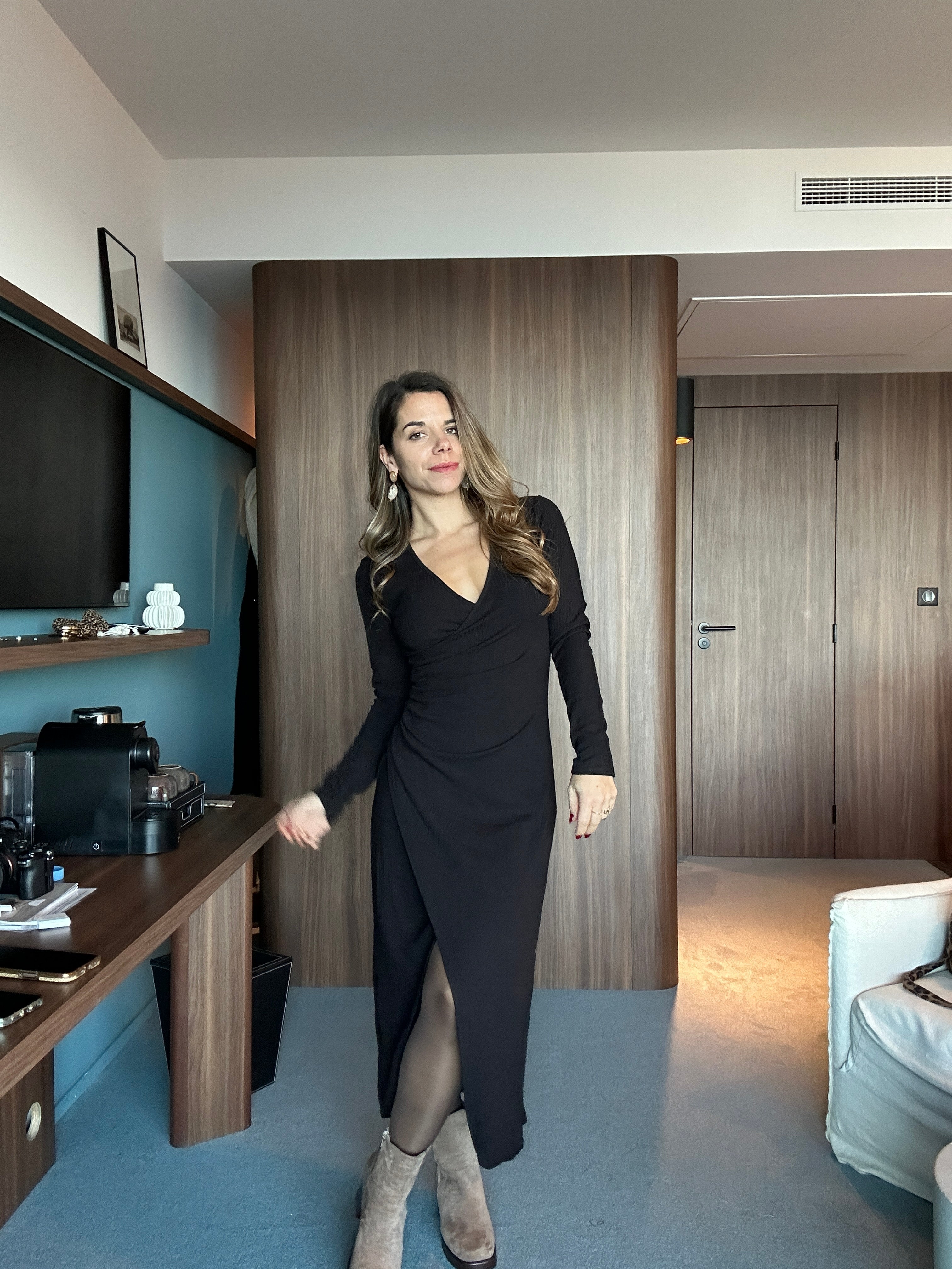 Robe Romane Noire