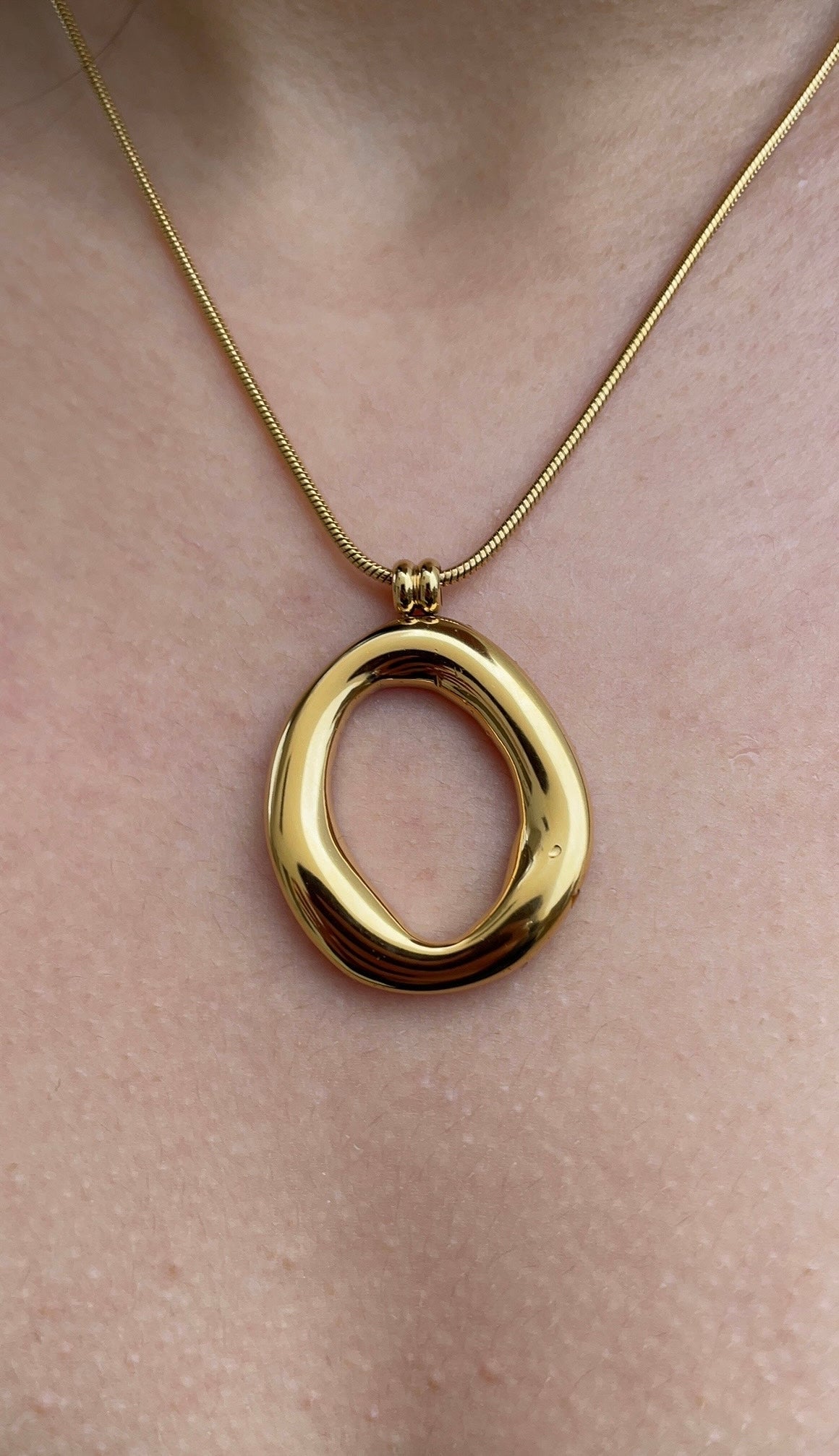 Collier Circular