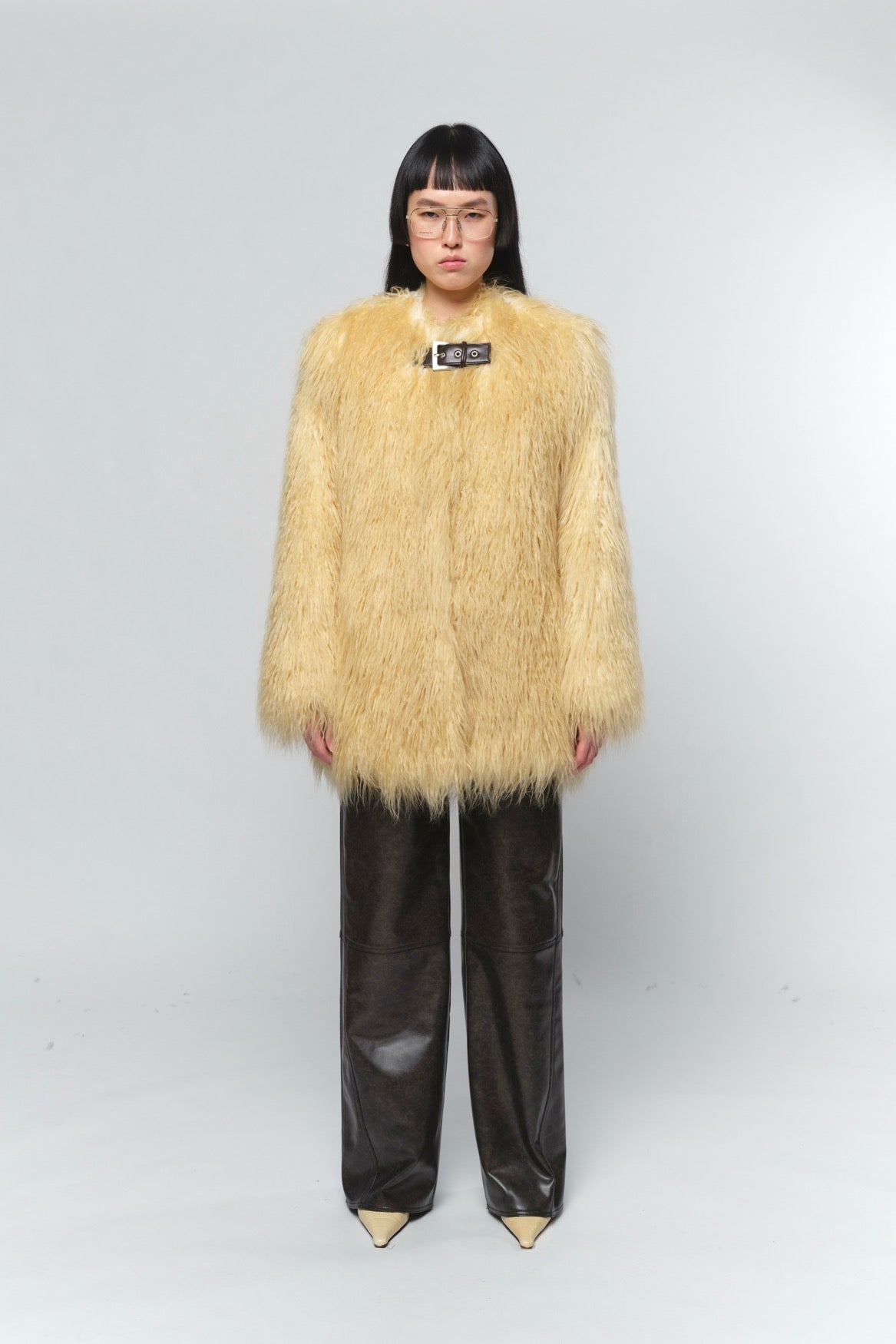Court Manteau Fausse Fourrure Mongole Petra Panna Cotta