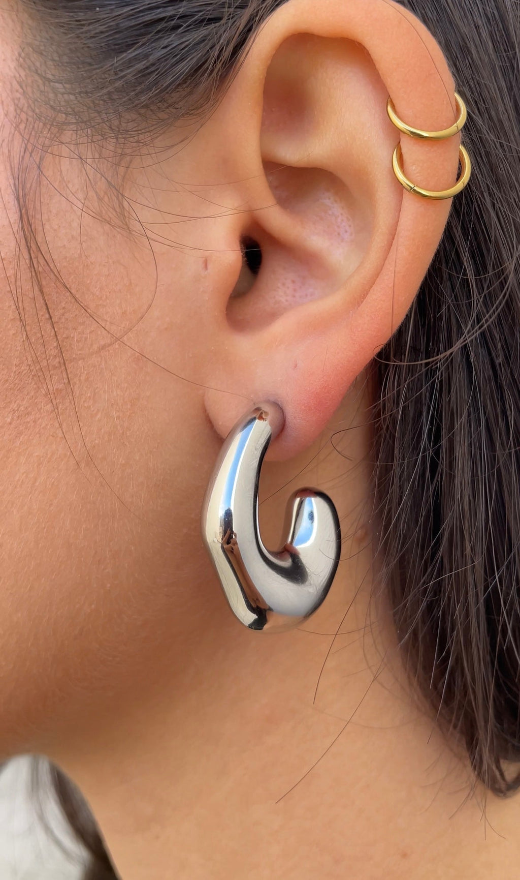 Boucles D'Oreilles « C »