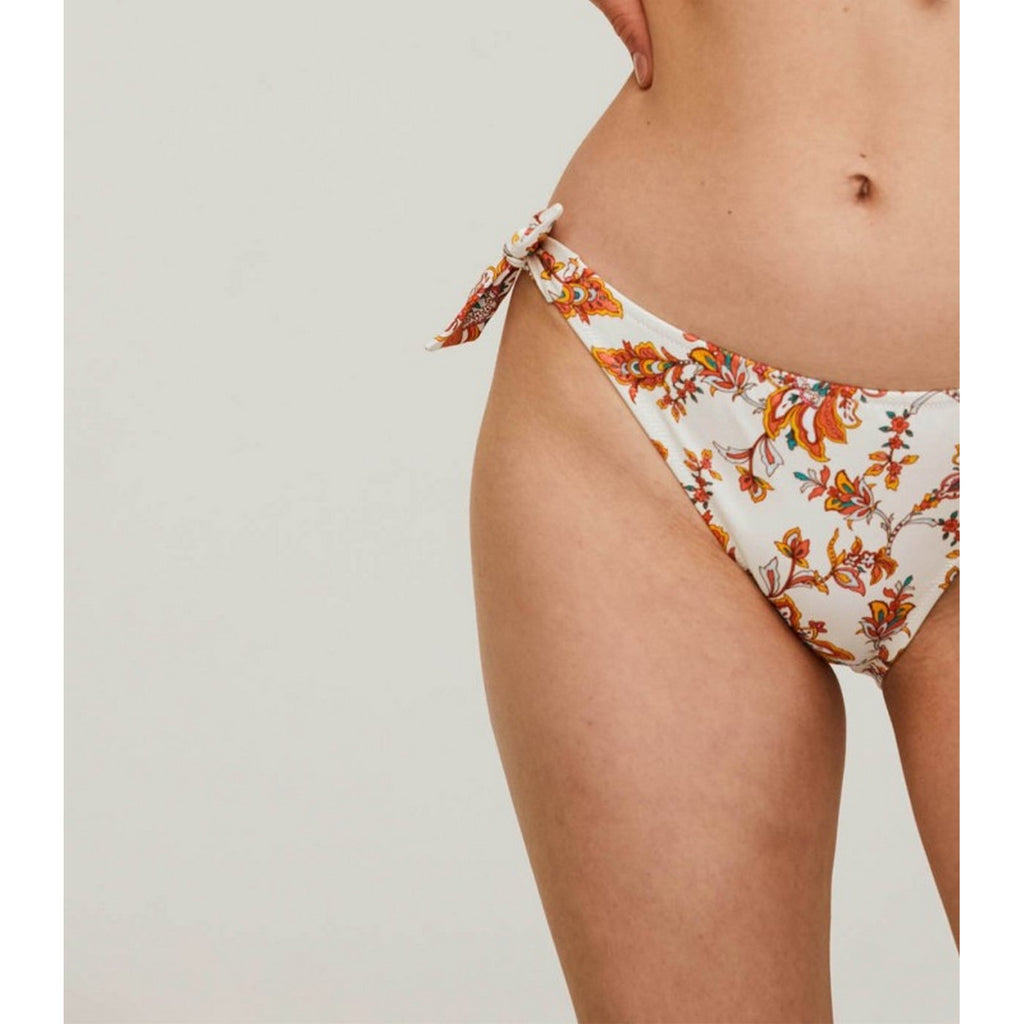 Flora Bottom Normal