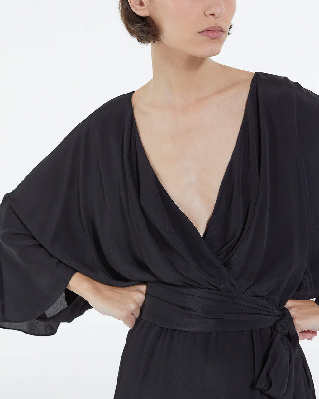 The Kooples - Robe Courte Kimono Ceinturée En Viscose Soie - Noir - Femme
