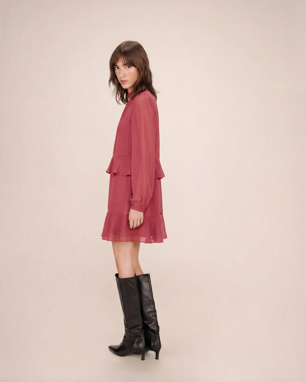 Robe Courte Fluide À Volant Blush Sahelle