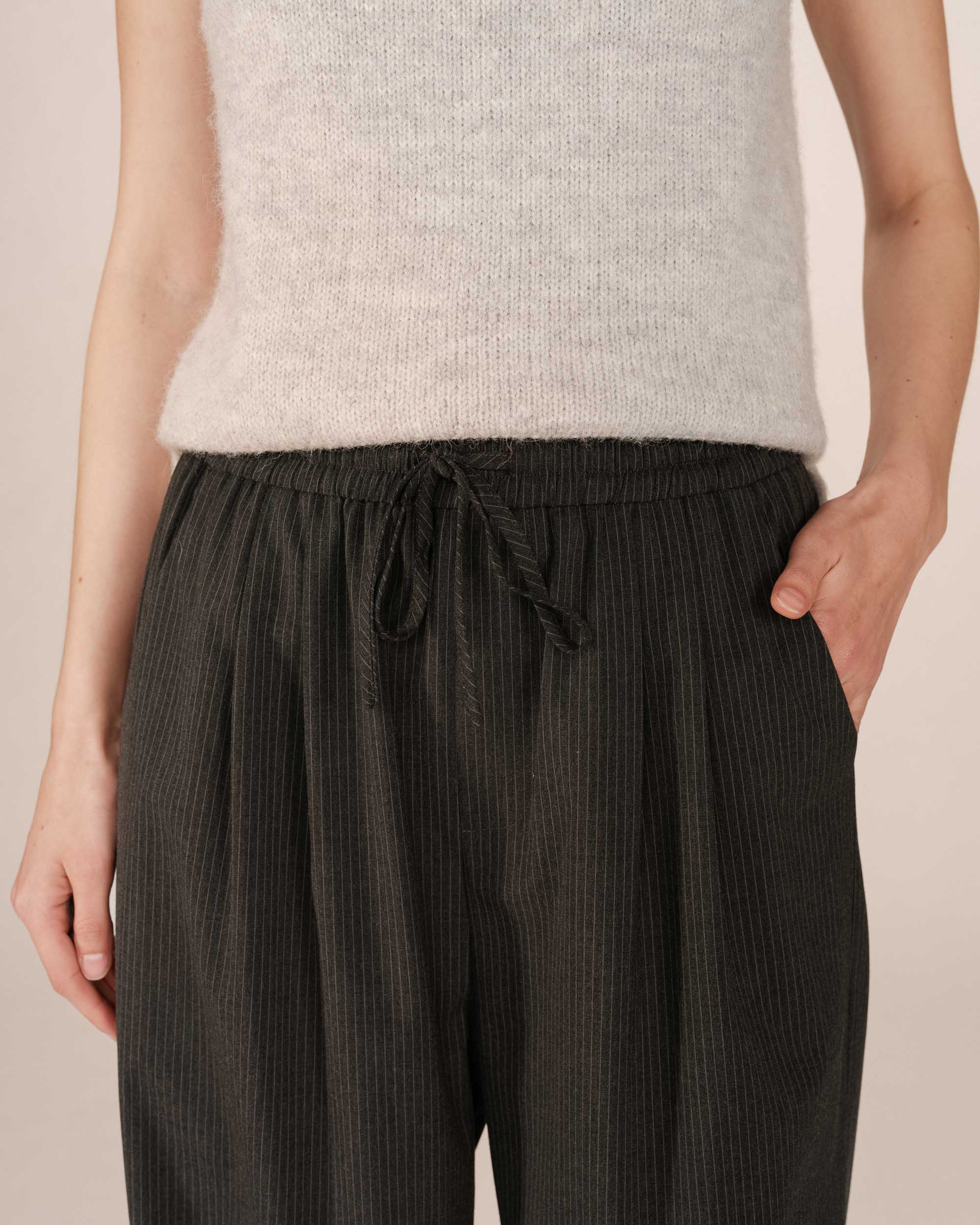 Pantalon A Rayures Anthracite Stay
