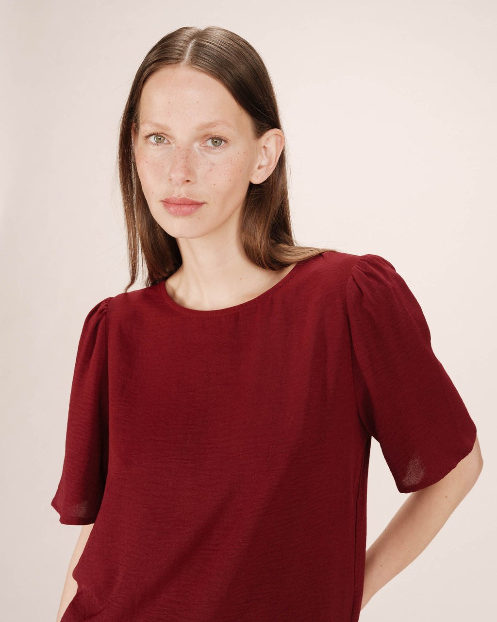 Top Fluide Col Rond Bordeaux Shine