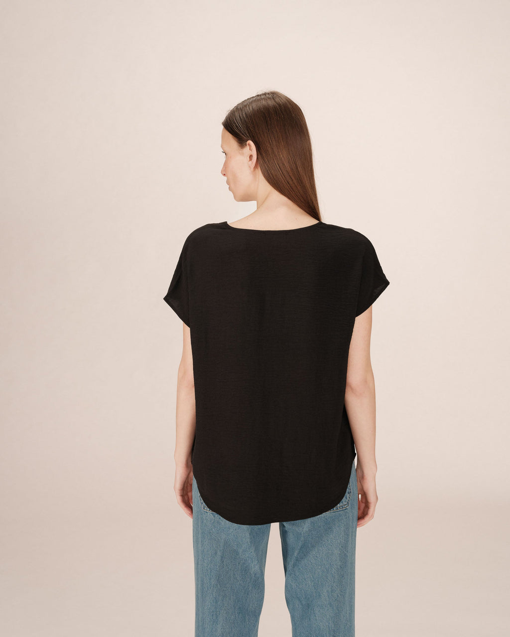 Top Fluide Encolure V Noir Season