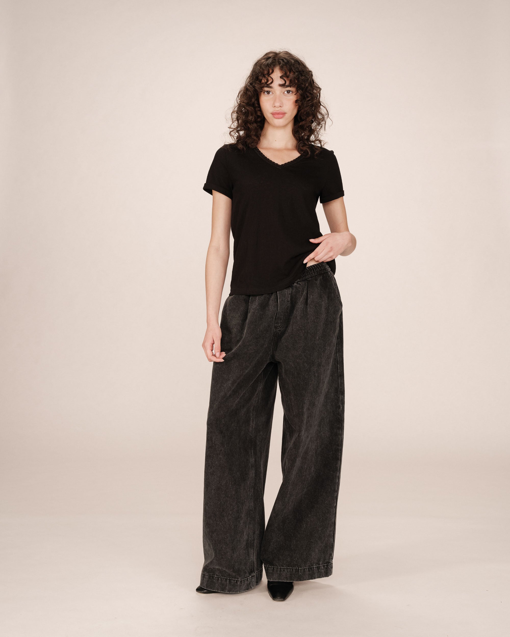 T-Shirt Col V Noir Space
