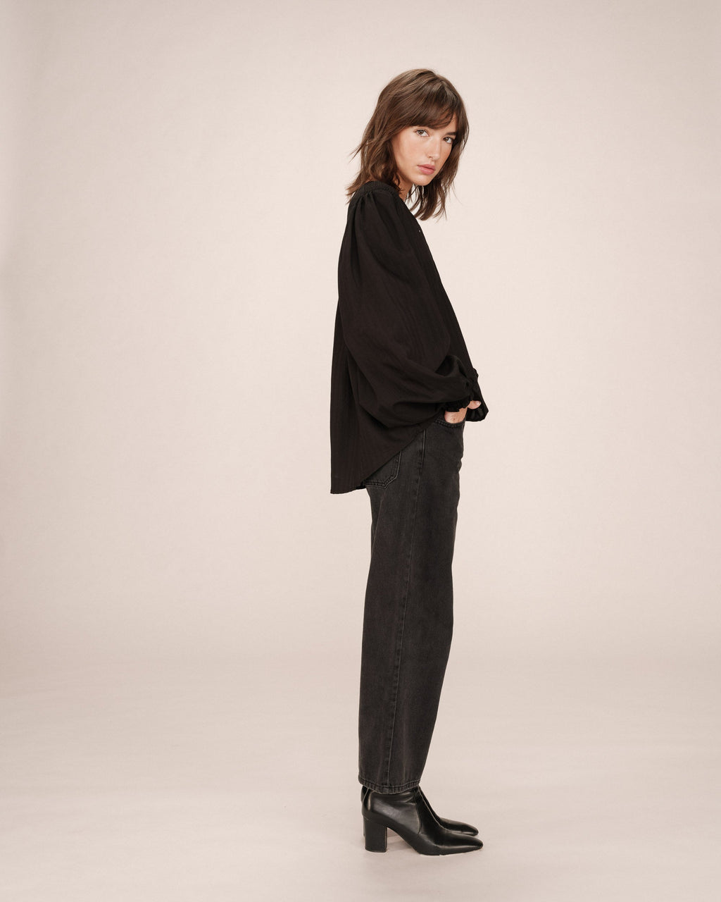 Blouse Col Noué Noir Serinda