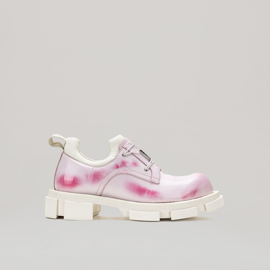 Derbies Gao Metal Logo Plate - White/Pink