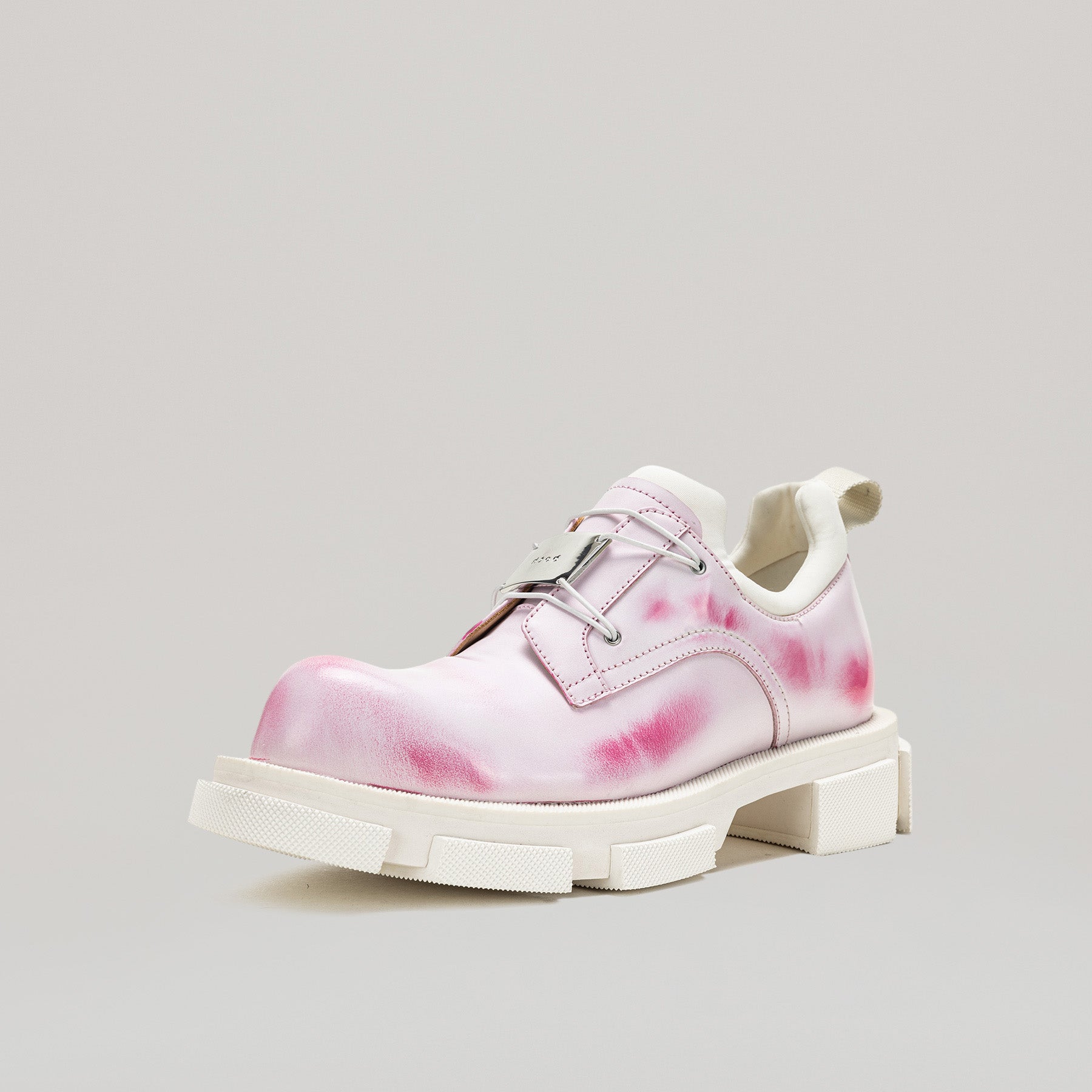 Derbies Gao Metal Logo Plate - White/Pink
