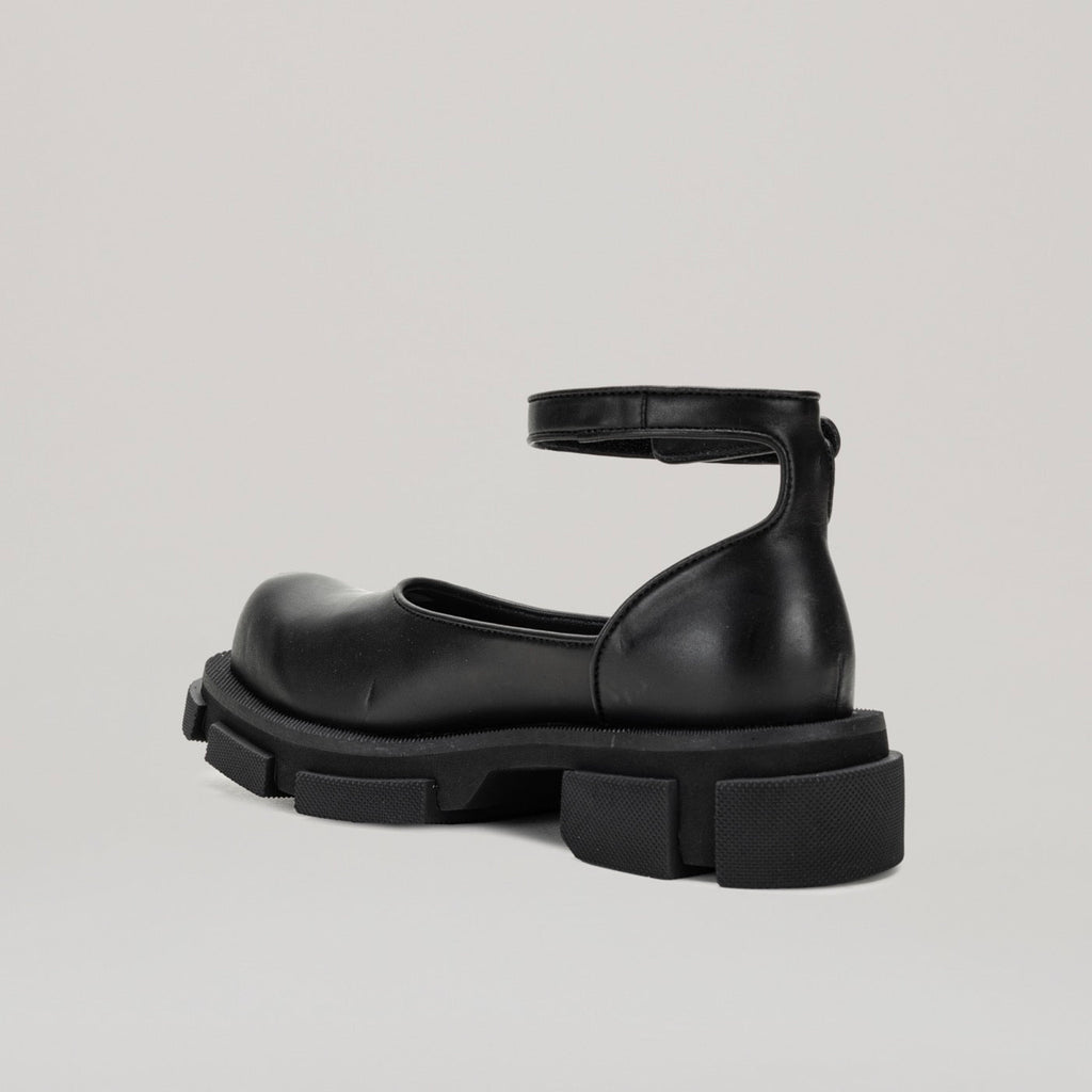 Mary Janes Gao - Black