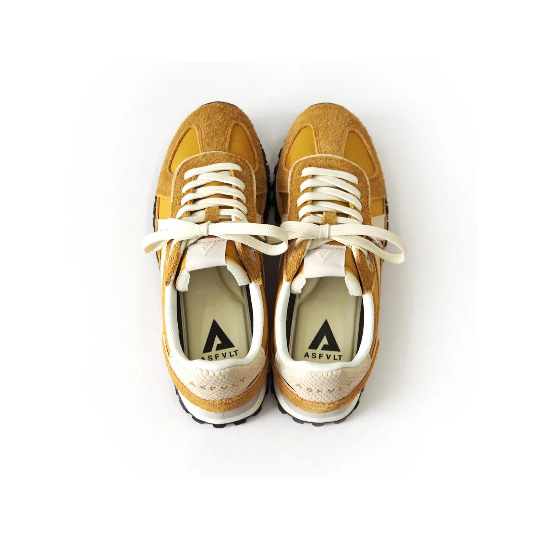 Sneakers Gate - Oak / Snake/Gold