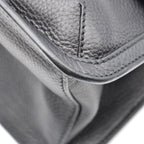 Gucci Daily Flap Cuir Grainé Noir — Pompon Bambou