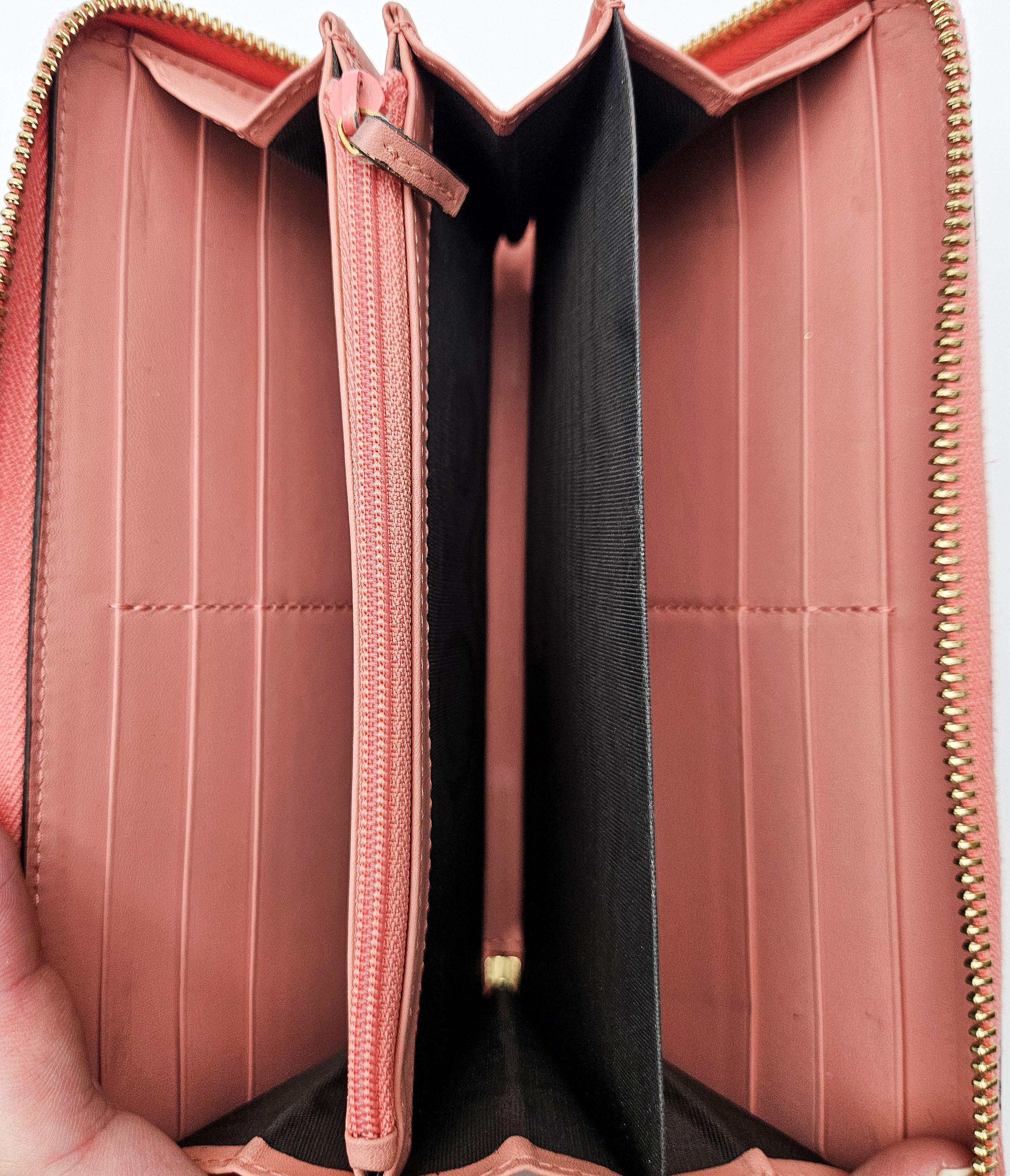 Portefeuille Gucci Cuir Rose Avec Nœud Gg
