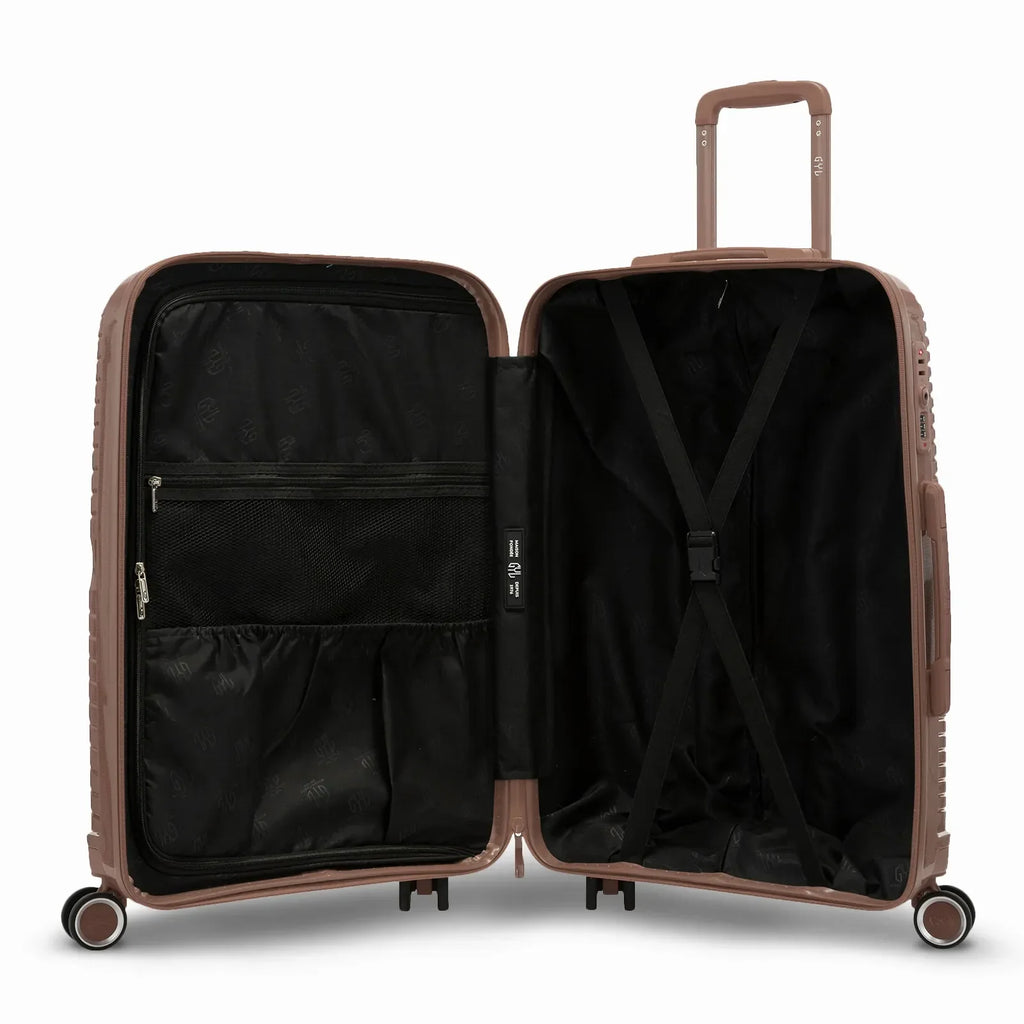 Intérieur de la valise cabine GYL Signature champagne, avec sangles croisées et séparateur zippé en tissu.  #couleur_champagne