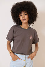 T-shirt moderne de coloris anthracite à manches courtes, col rond, coupe ample avec imprimé original sur le devant et le dos