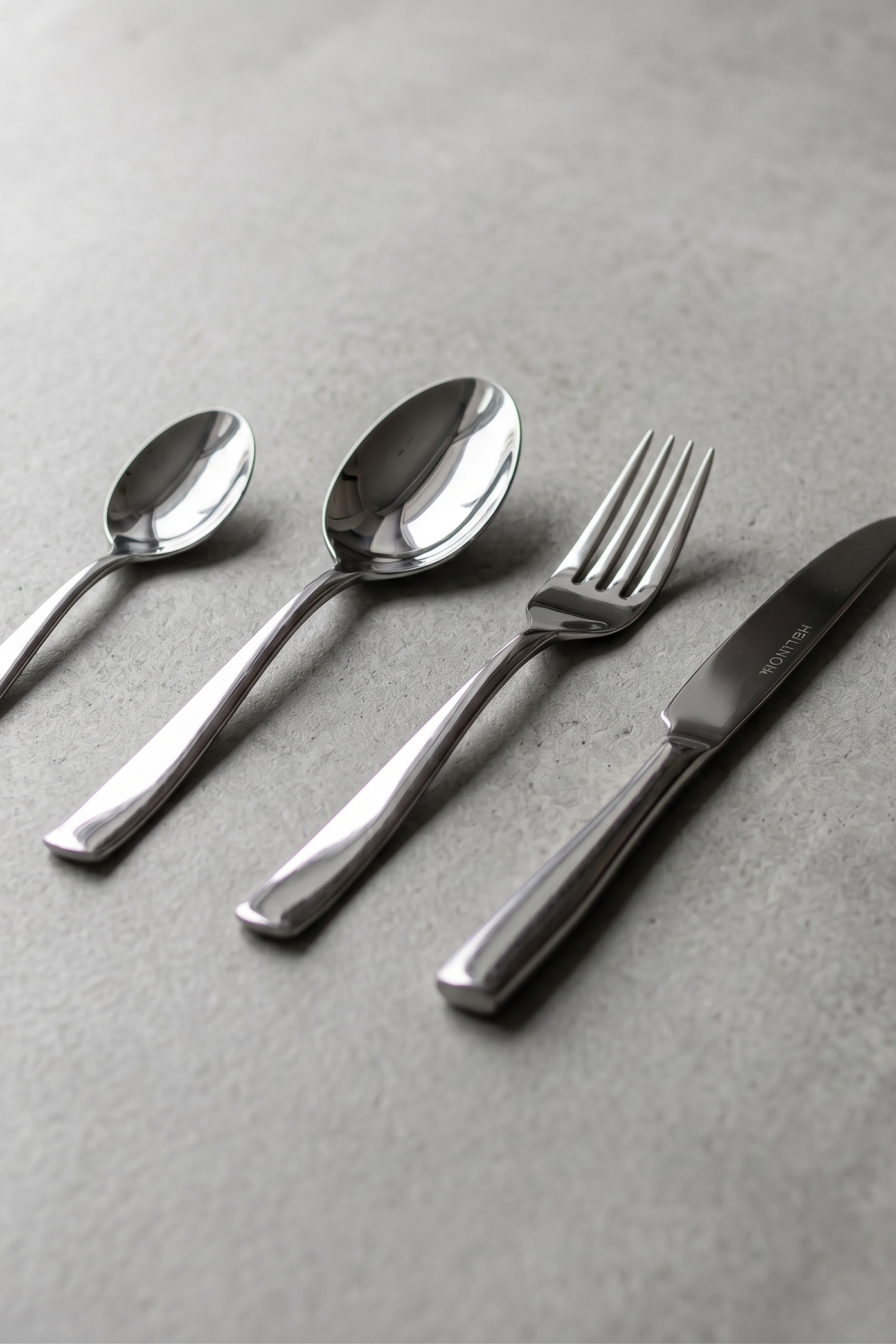 Ménagere 24 Pièces - Acier Inoxydable - Inox Finition Miroir Poli