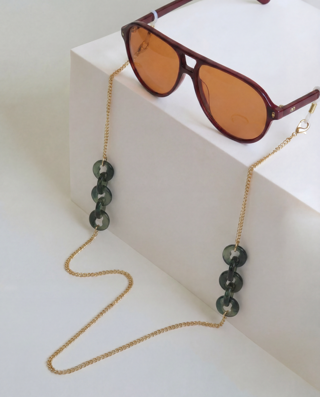 Chaîne Fine Avec Maillons Vert