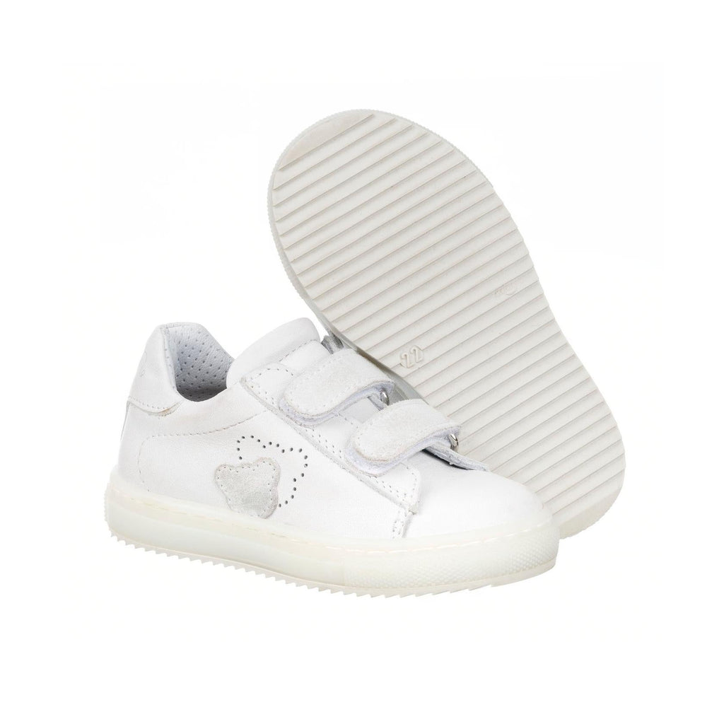 Baskets Blanches À Scratch Ours