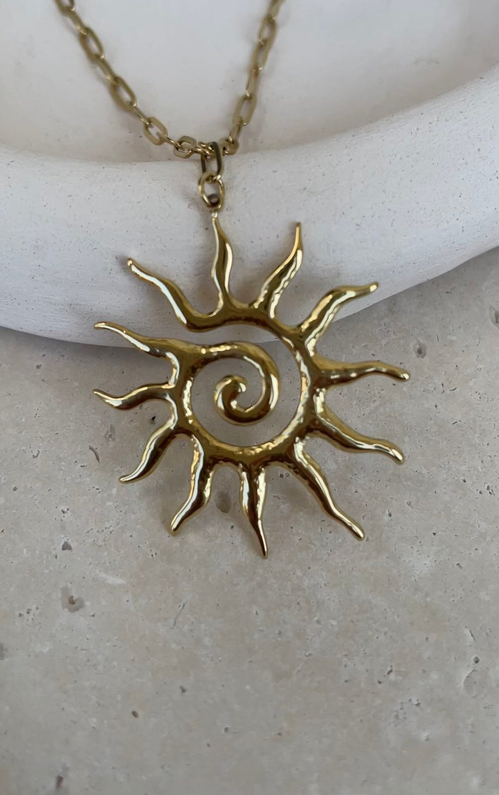 Collier Spain
