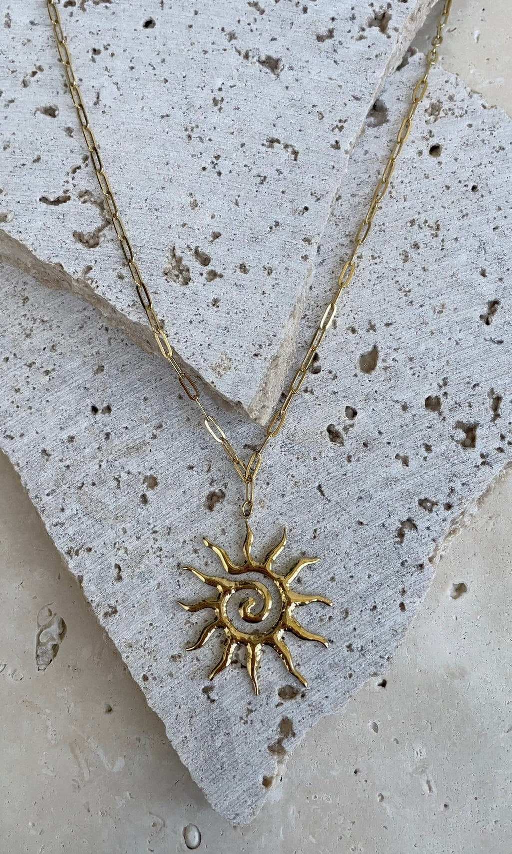 Collier Spain