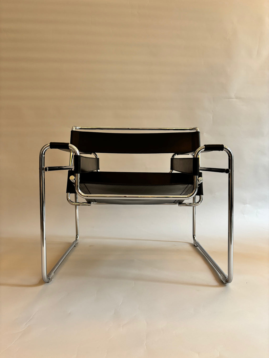 Fauteuil Wassily Par Marcel Breuer Pour Gavina
