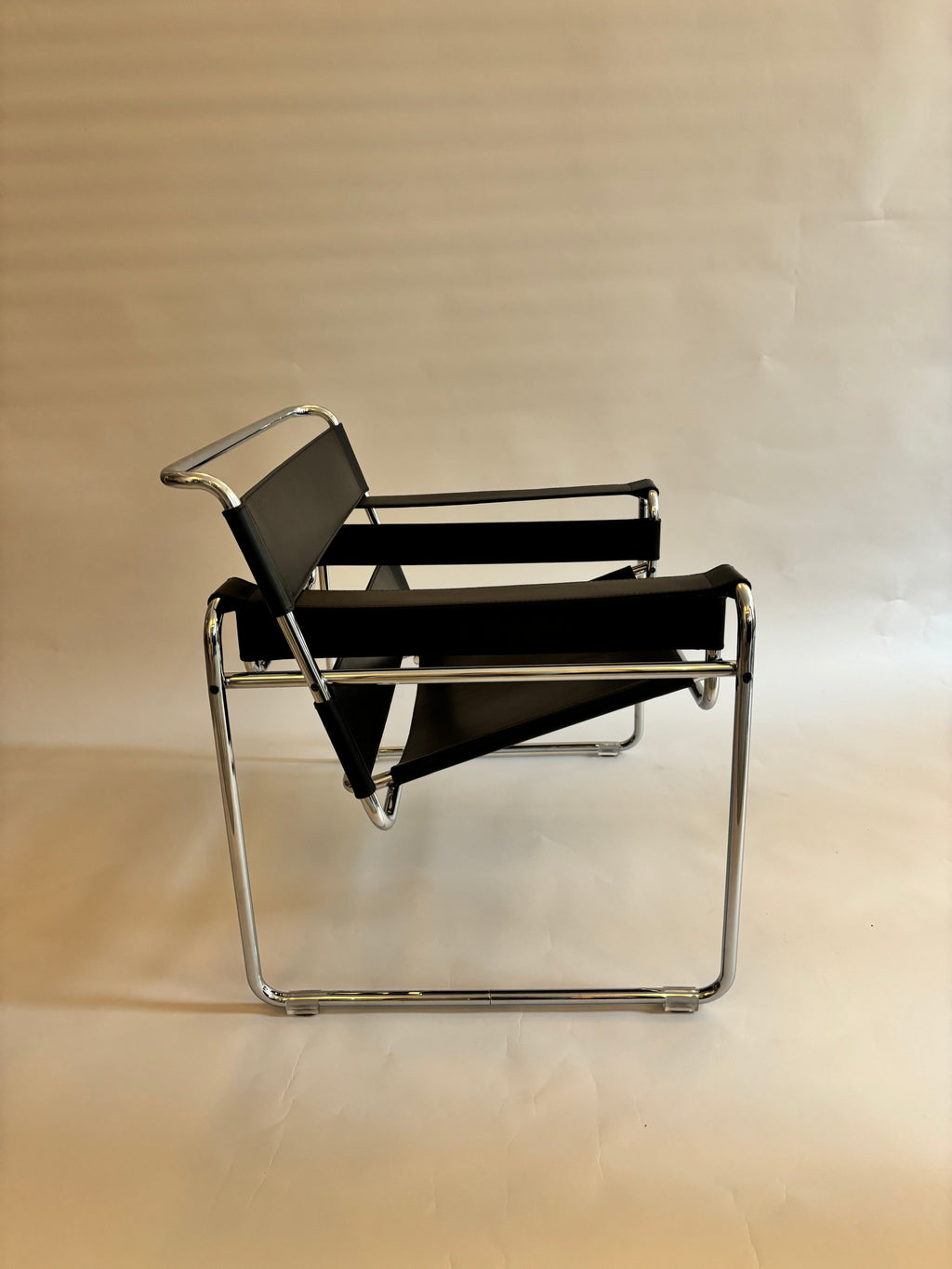 Fauteuil Wassily Par Marcel Breuer Pour Gavina