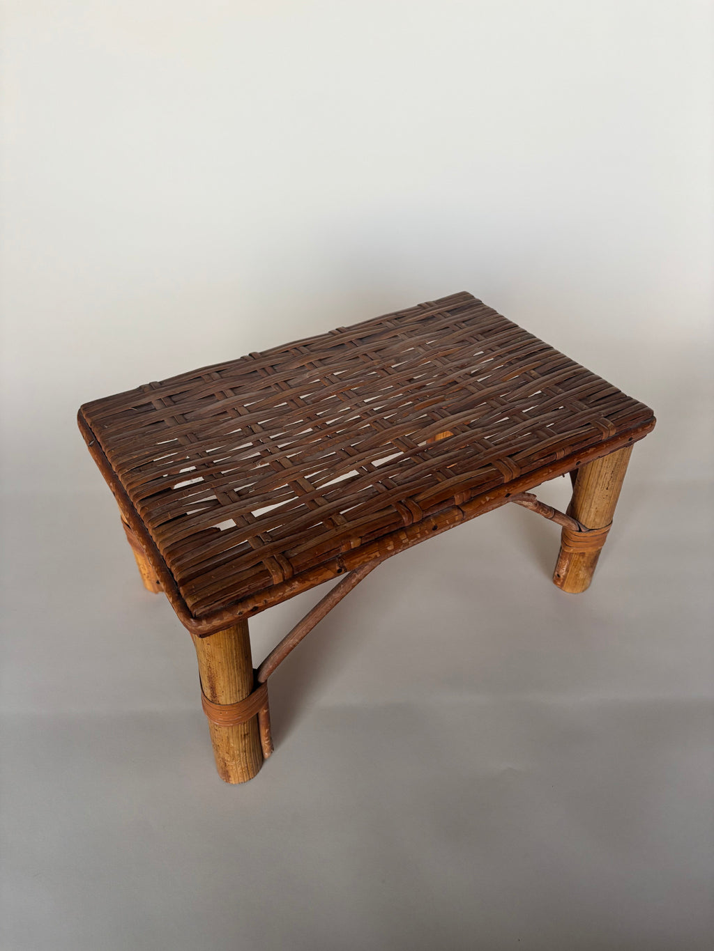 Tabouret Vintage Assise Rotin