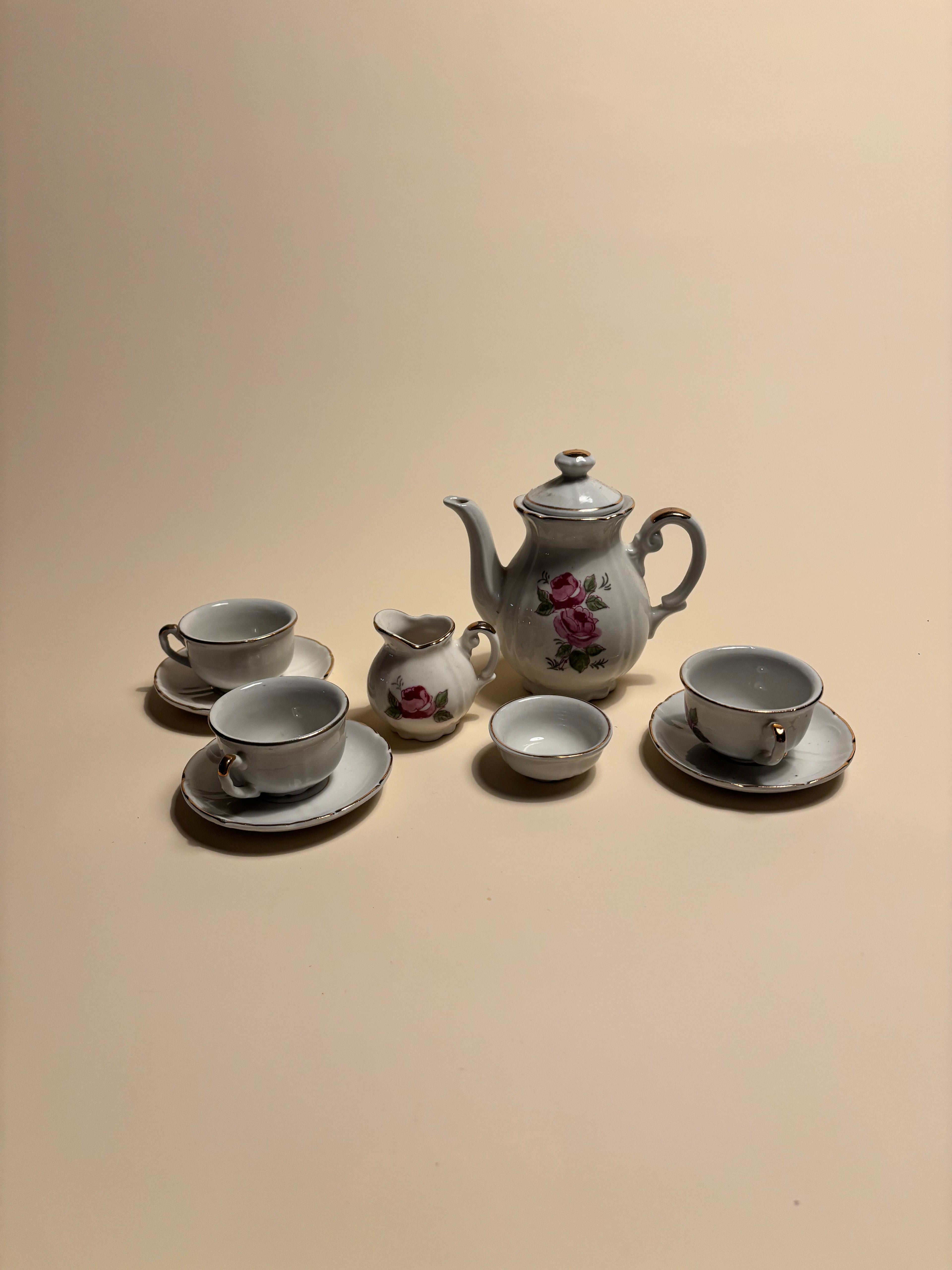 Ensemble De Dinette Pour Enfant En Porcelaine