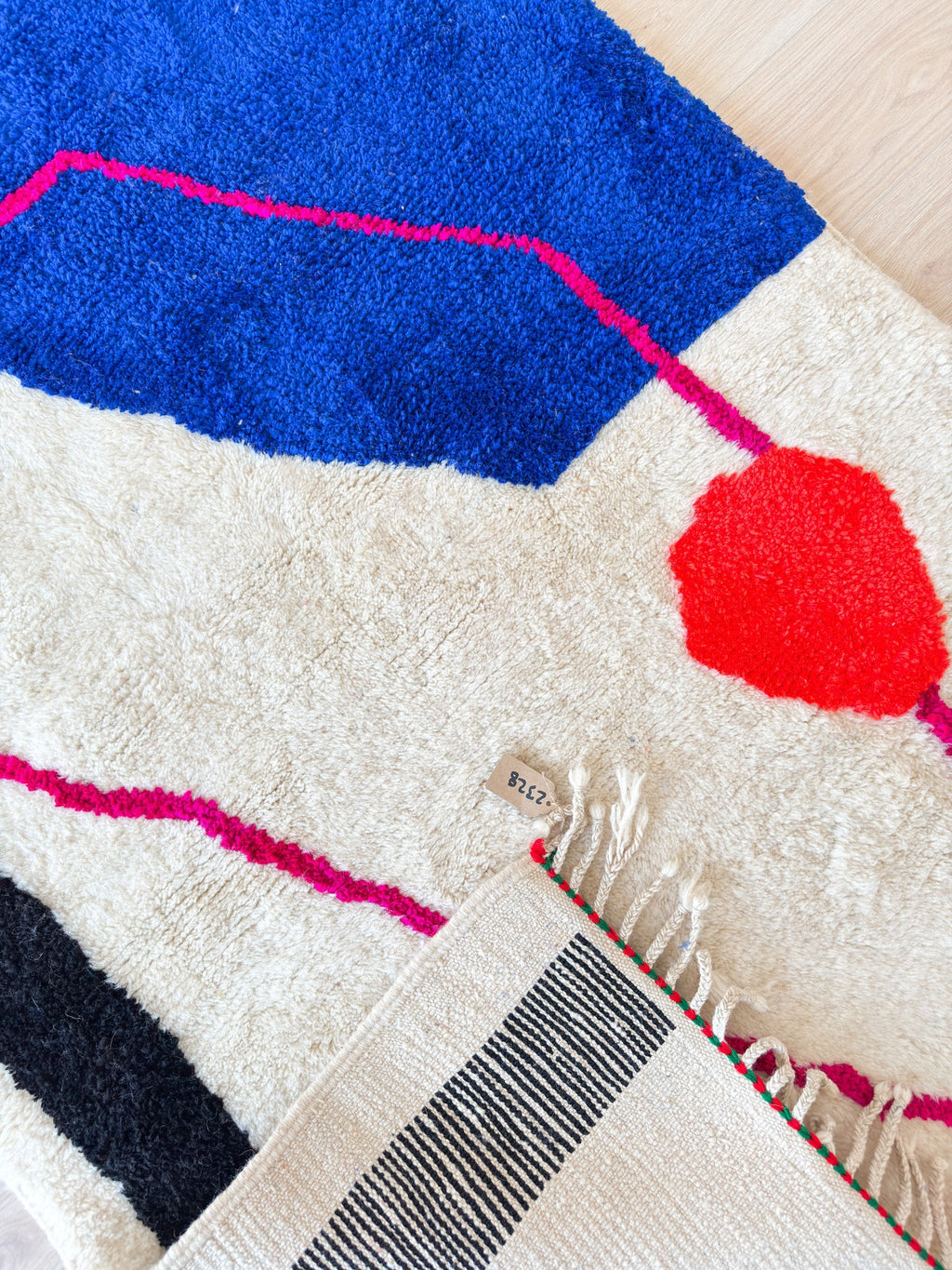 Tapis Berbère Coloré 123 X 205 Cm - N°2328