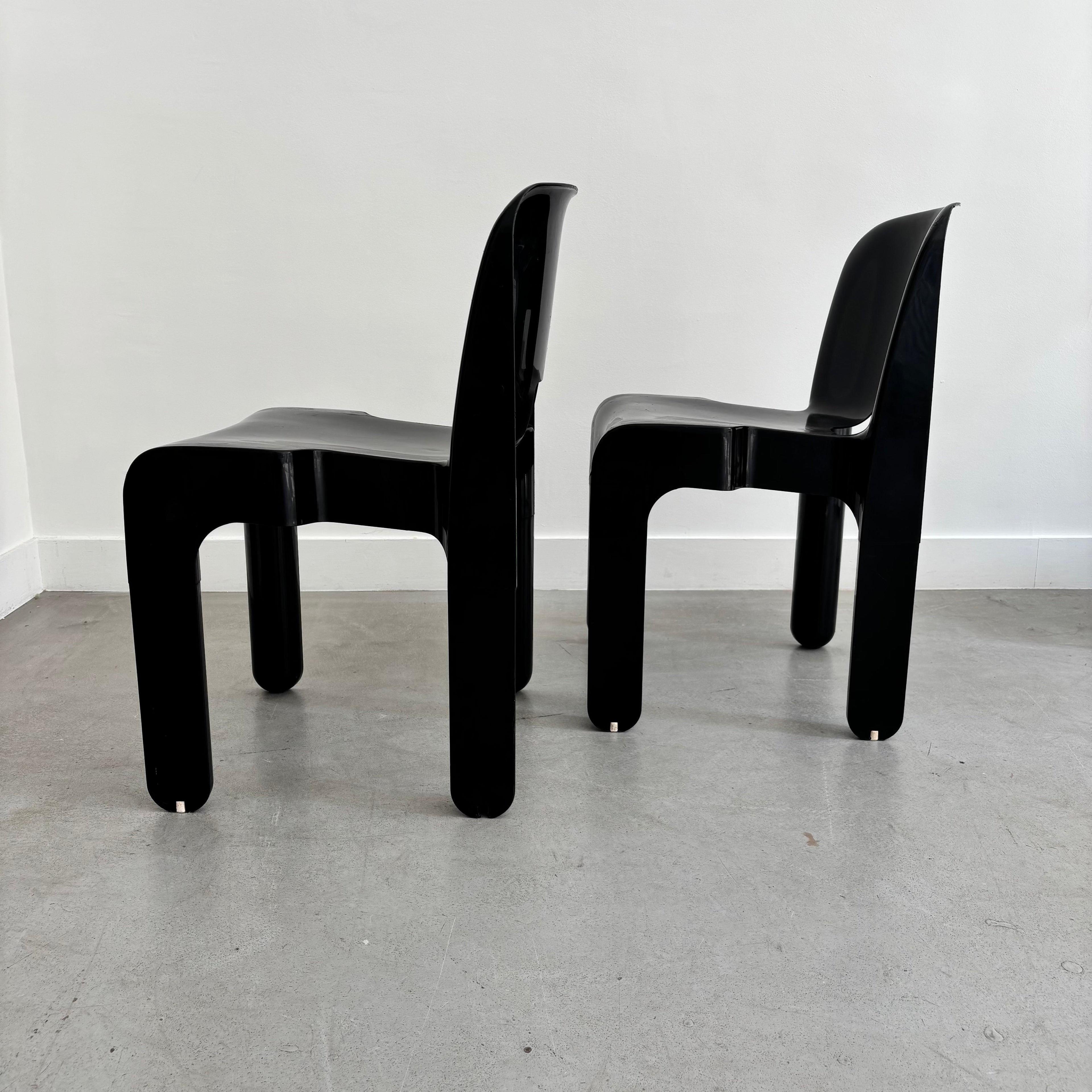 Paire De Chaises Universale Par Joe Colombo Pour Kartell Années 70