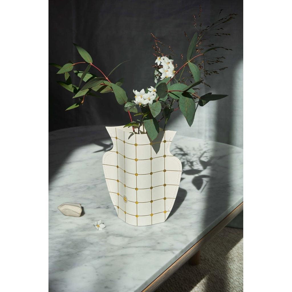 Vase en papier blanc et doré inside déco 