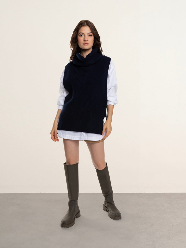 Just Cashmere - Cape Col Roulé Sans Manches 4 Fils Lou - Navy - 100% Cachemire 4 Fils - Point Cardigan - Femme