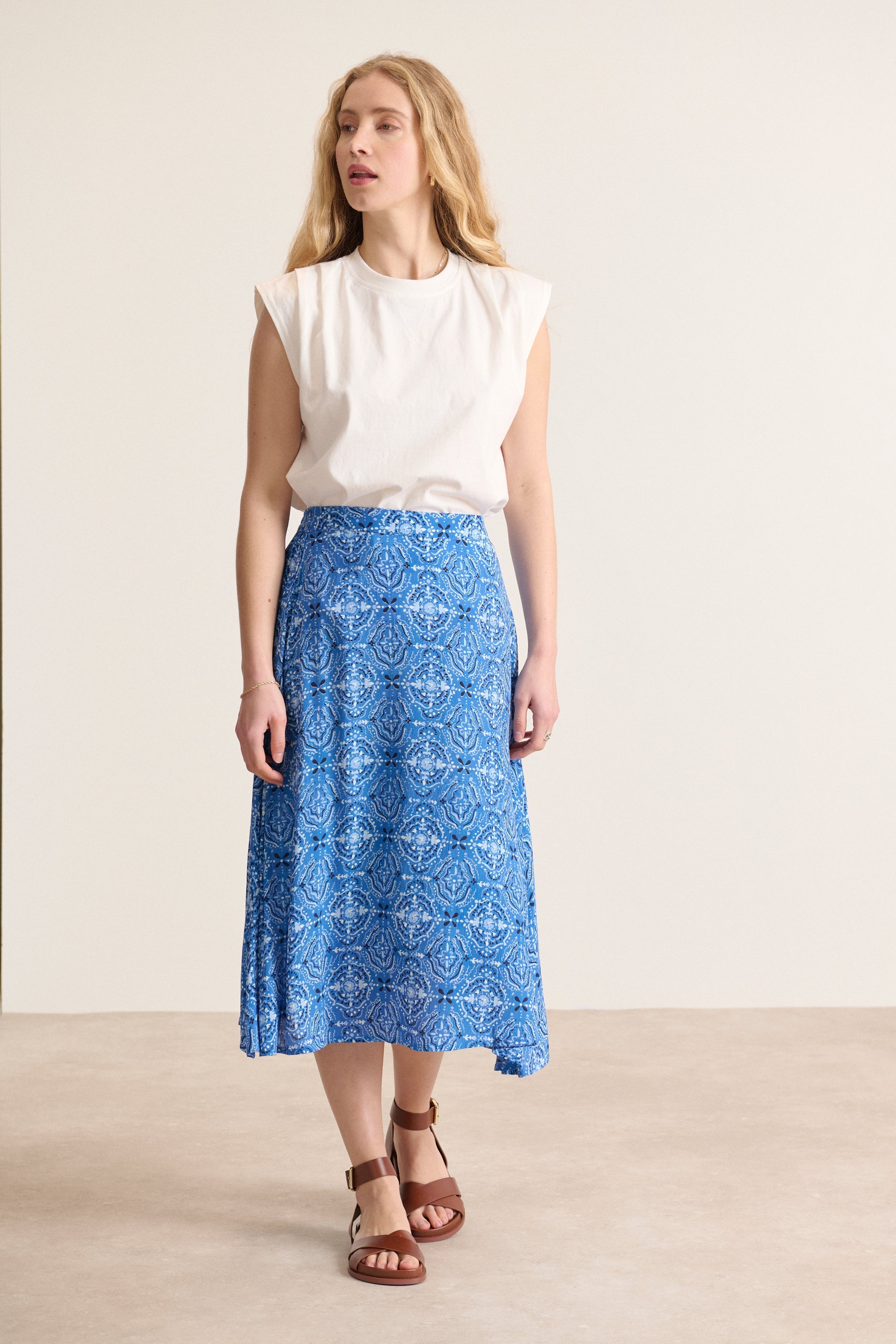 Bas jupe légère et élégante collection printemps été longueur midi bleu à motifs taille haute moyenne