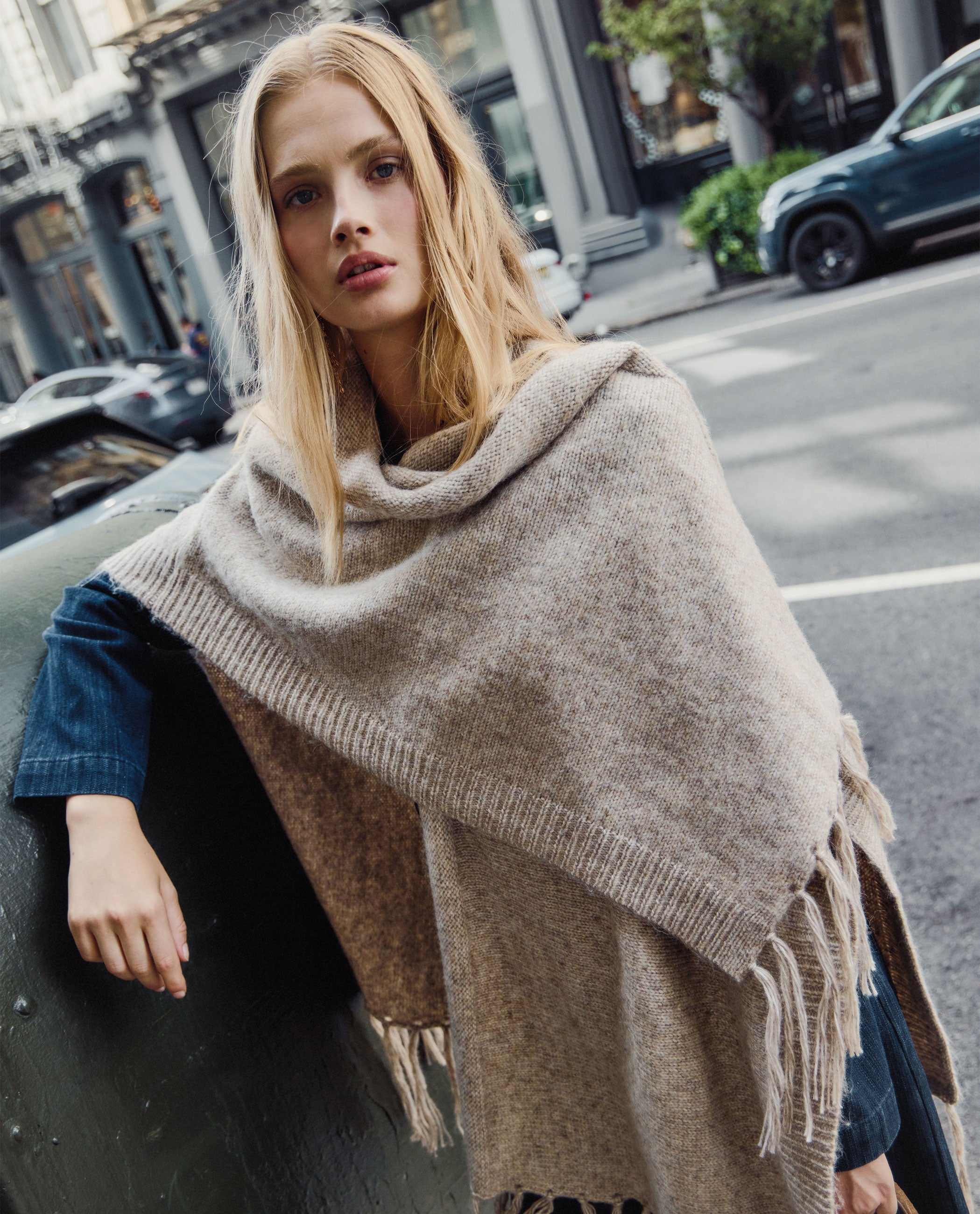 Cape Downtown Walk - Beige