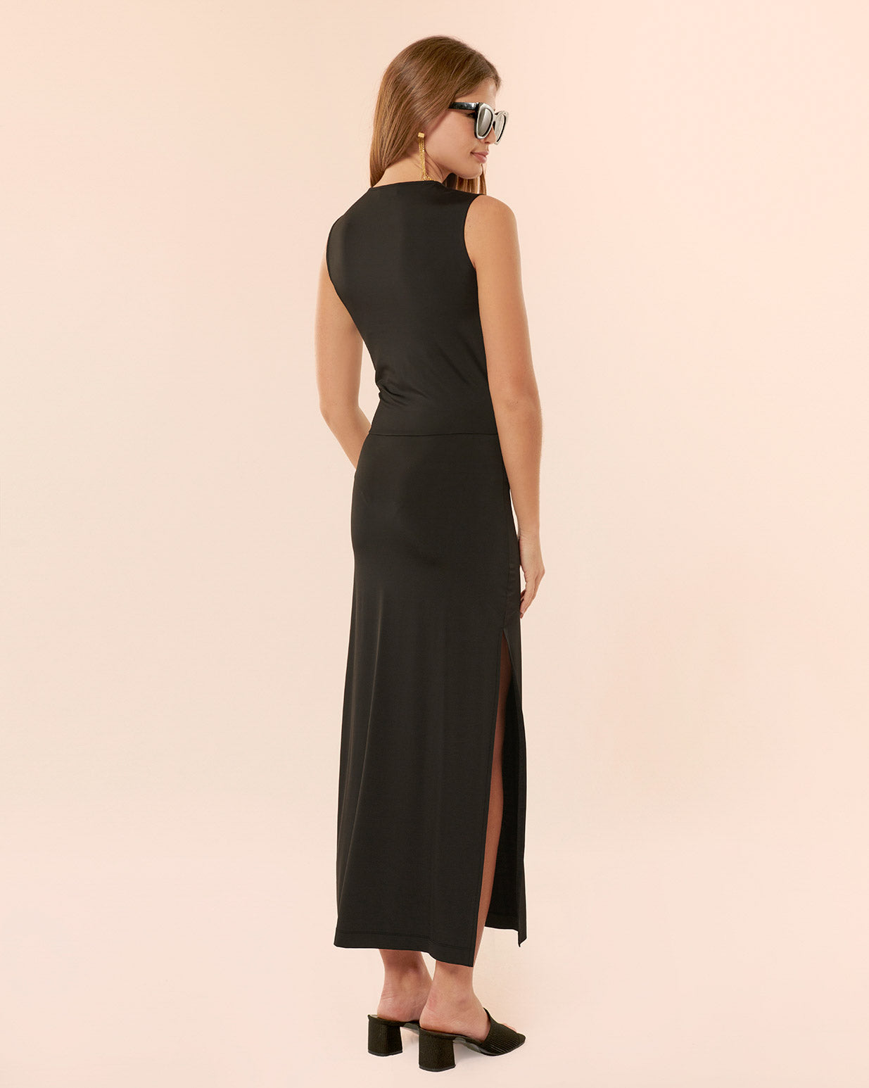 Robe Lucy - Black