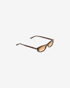 Lunettes de soleil Mira Ecaille — monture papillon acétate, vue de trois-quarts
