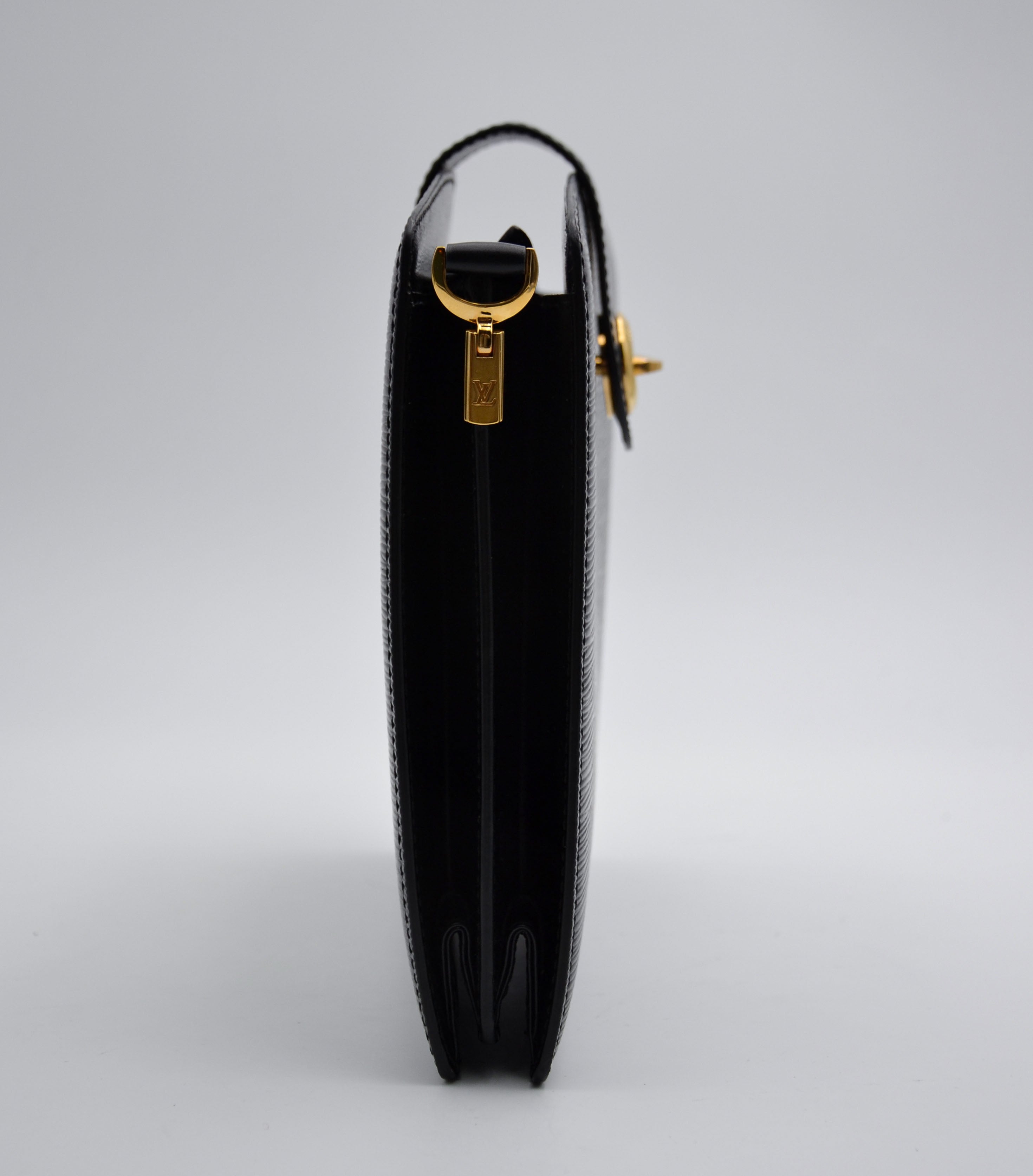 Louis Vuitton Capucines Epi