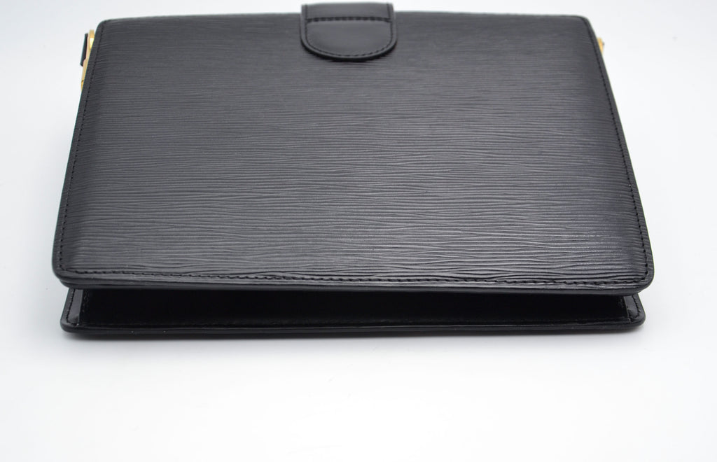 Louis Vuitton Capucines Epi