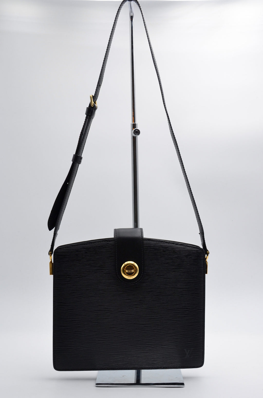 Louis Vuitton Capucines Epi
