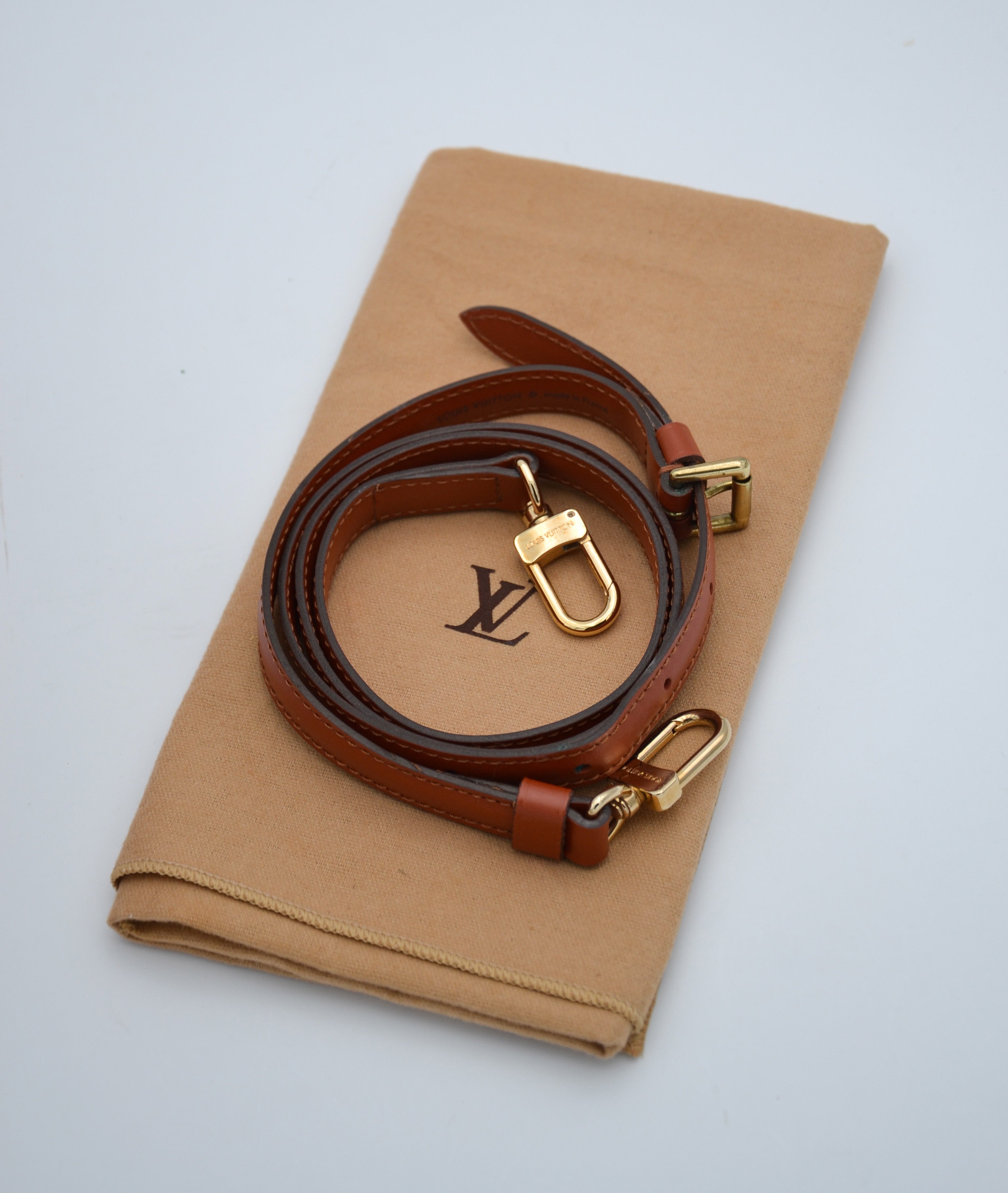 Sac Grenelle Louis Vuitton En Cuir Épi Kenyan – Boîte & Dustbag
