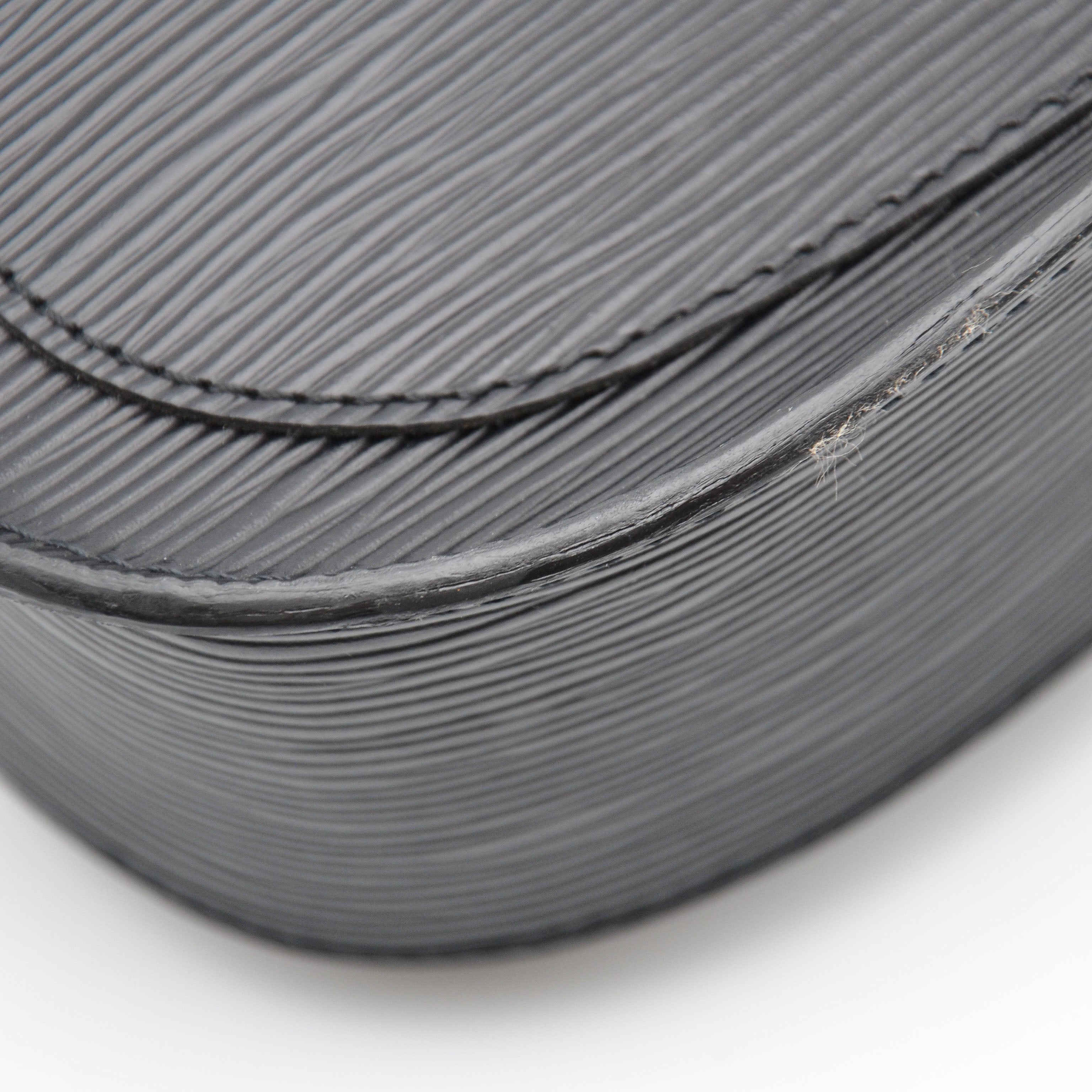 Louis Vuitton Saint Cloud Gm Cuir Épi Noir