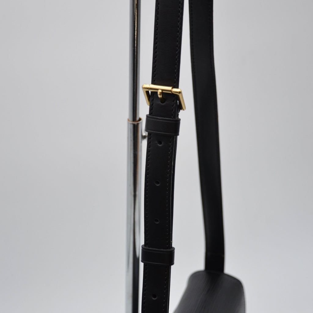 Louis Vuitton Saint Cloud Gm Cuir Épi Noir